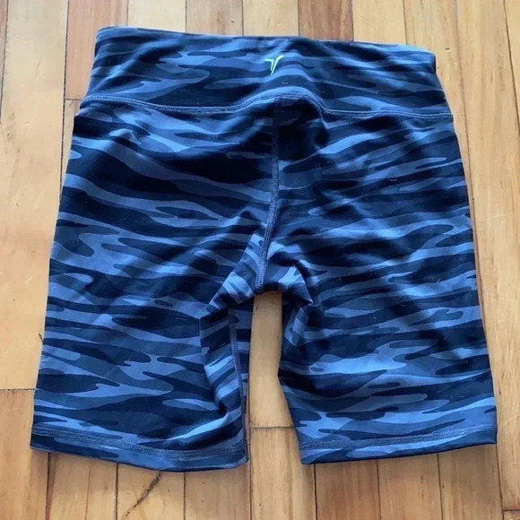 Biker  shorts - Picture 3 of 5